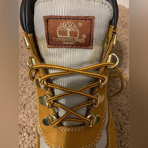 ⭐️HOST PICK⭐️ Timberland Boy’s Field Boots size 6 - Picture 6 of 8
